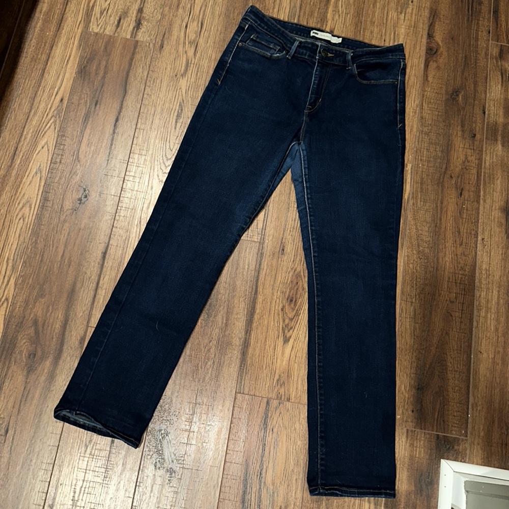 Size 12 M Levi’s Mid Rise Skinny Jeans Comfy and Stretchy - Picture 4 of 6